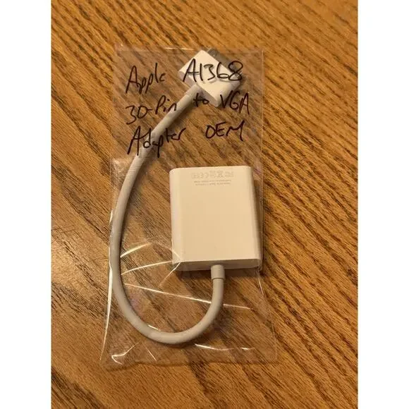 Apple 30-pin To VGA Adapter Cable For Ipad Iphone And Ipod Touch Model A1368