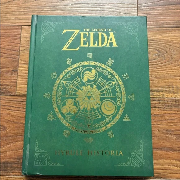 : Hyrule Historia Book - Green