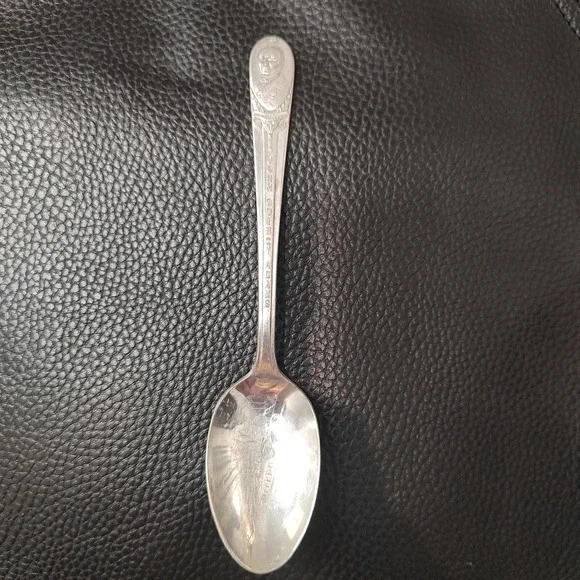1939 John‎ Quincy Adams No 6 US Presidents Wm Rogers Co IS Silver Plated Spoon