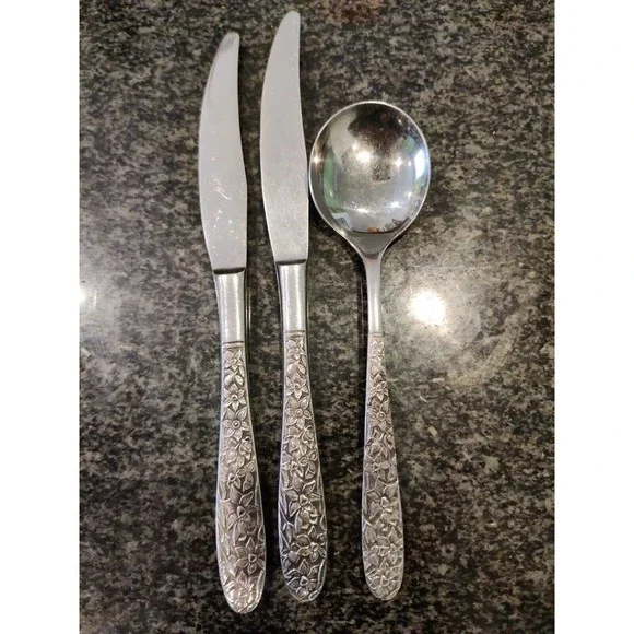 National Stainless Japan NARCISSUS 2 knives 1 soup spoon