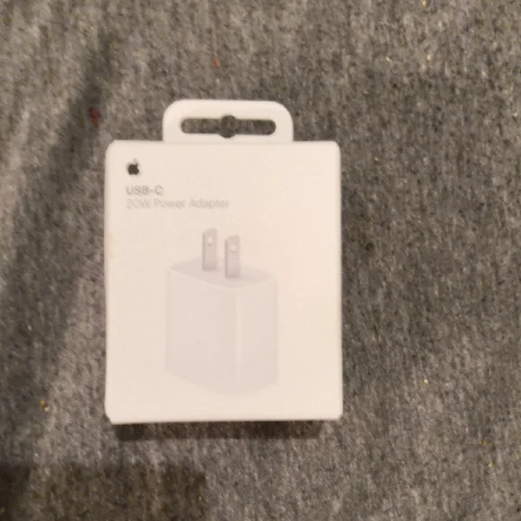 Apple USB-C Power Adapter 20W - Classic White
