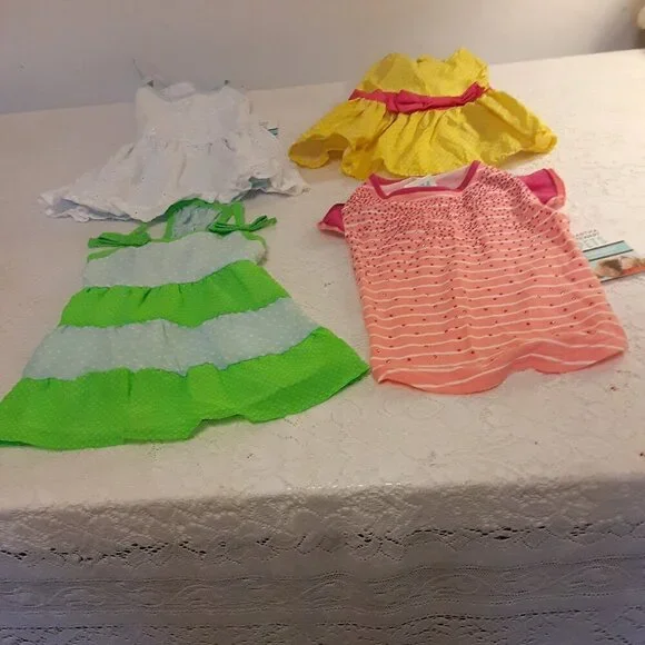 Lot of 4 Martha Steward (M) Dog Dresses. Green, Pink, Yellow & White Eyelet.