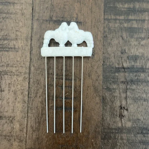 Vintage 1950s Glamorlift By Kurtell Poodle Hair Pick‎ Comb Lift White *Flawed*