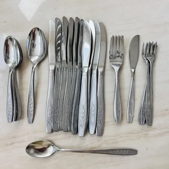Oneida Spring Ballad Stainless Flatware Set of 35pc