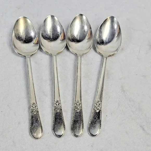 1847 Rogers & Bros Adoration Int'l Silverplate Tea Spoons Lot of 4