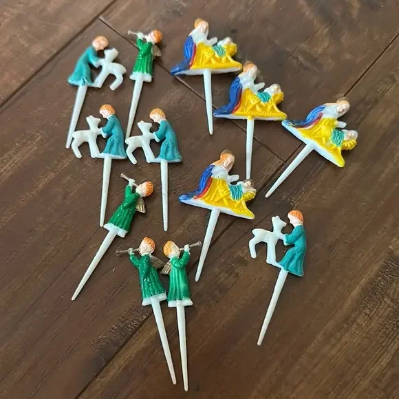 12 Vintage Christmas Baby Jesus Angels Cupcake Cake toppers‎ picks
