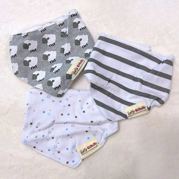 NWT three bandana bib with terry cloth backing