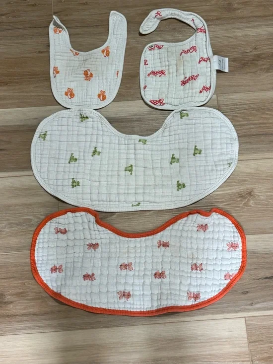 Vintage Aden + anais muslin bib lot of 4 bibs