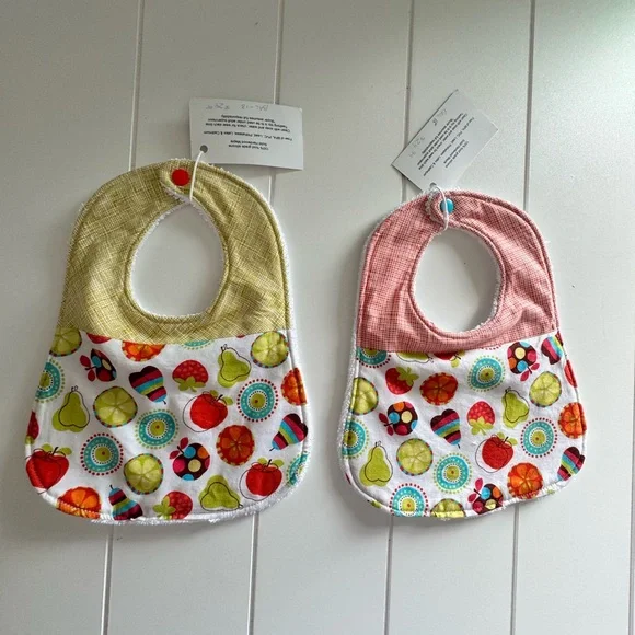 Handmade Retail $50 NWT Baby Bibs