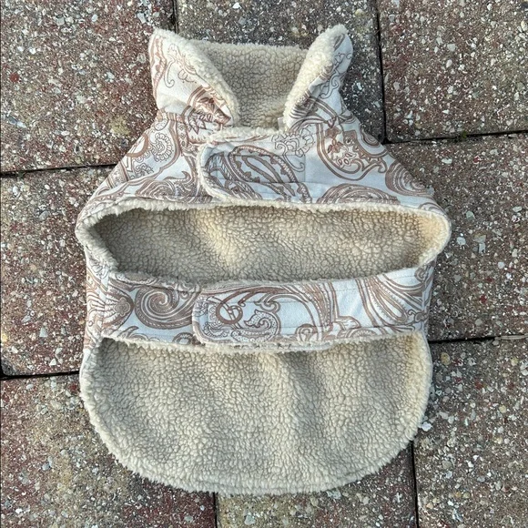 ZACK & ZOEY Sherpa Fleece Lined Paisley Dog Vest