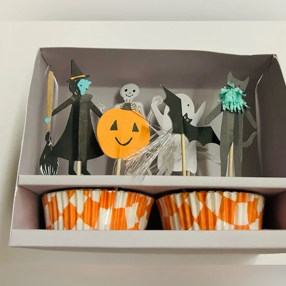 New Cupcake 24 Cupcake Liners Halloween Meri Meri