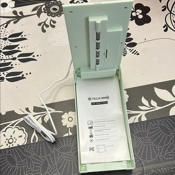 Tech Candy UV Sanitizer in Mint Green