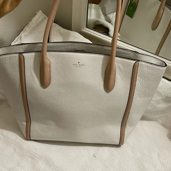 KATE SPADE - white Caroline lane forester tote- NWT