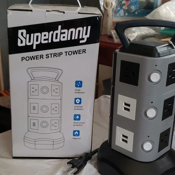 SUPER DADDY POWER STRIP TOWER NWT AND BOX