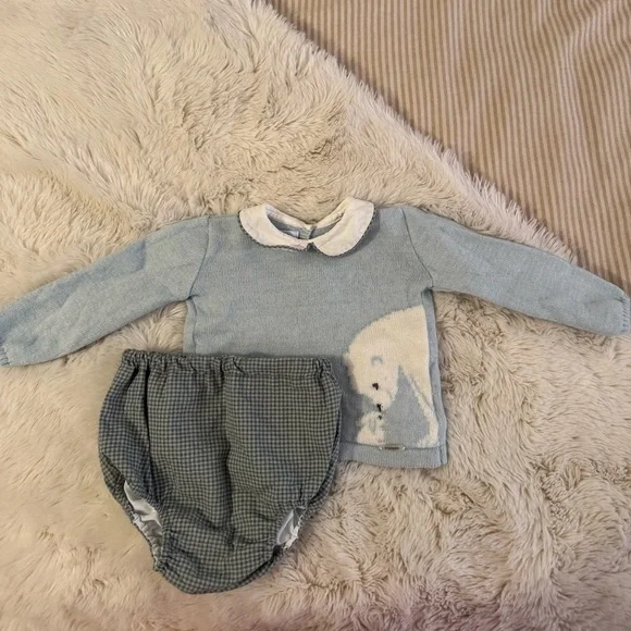 Foque Baby Sweater and diaper cover Set. Size 12 months