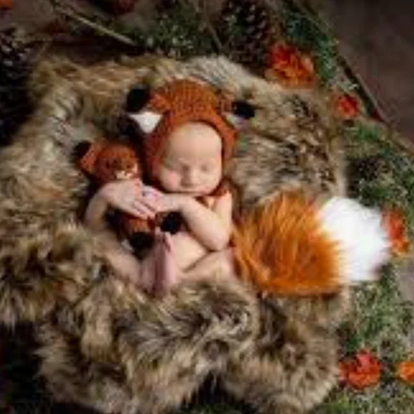 SoDorable little Fox Croched infant Photography outfit NWOT