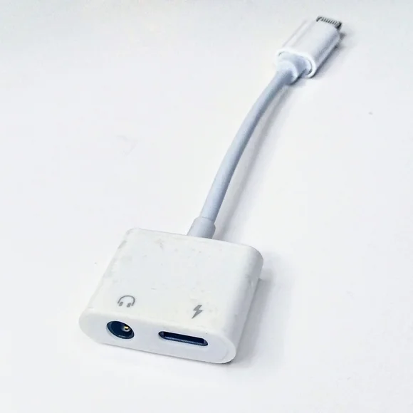 2-in-1 Lightning to 3.5mm Headphone Audio & Charger Adapter for Apple iPhone