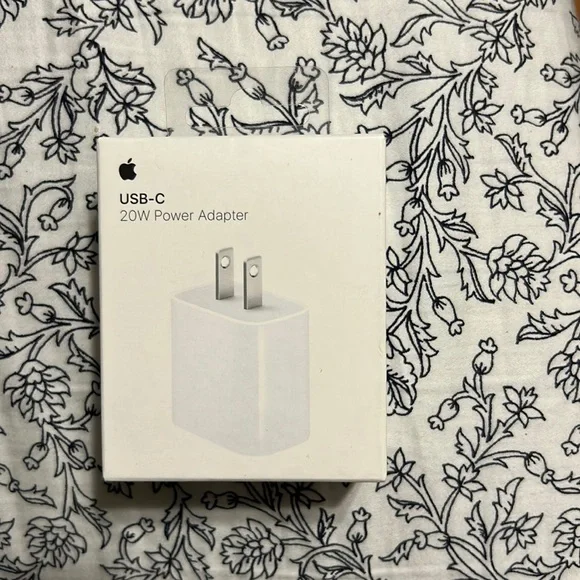 Brand New Apple usb-c Adapter