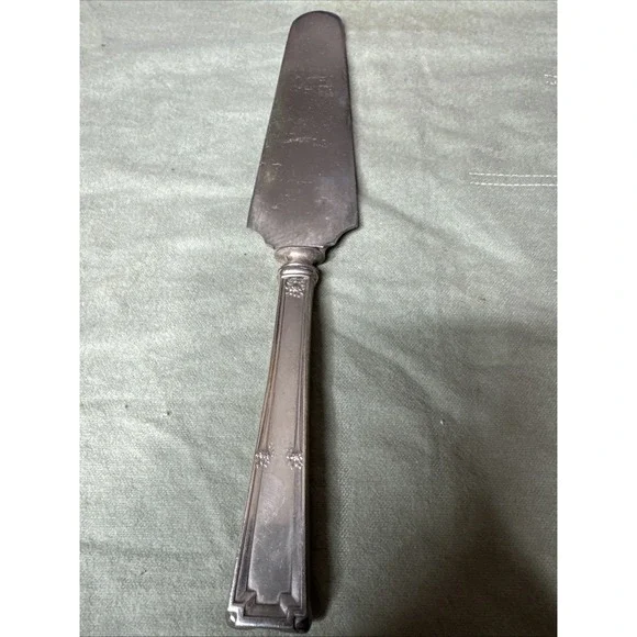 Associated Silver Co Lady Francis Cake Pie Server 10