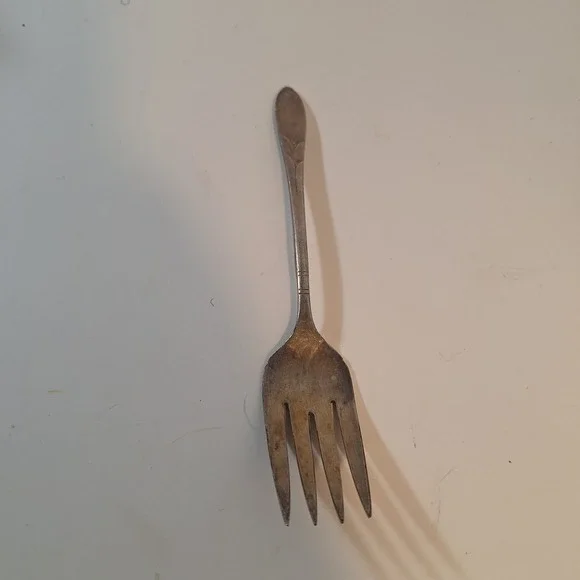 Vintage Tudor Plate Oneida Community Serving Fork
