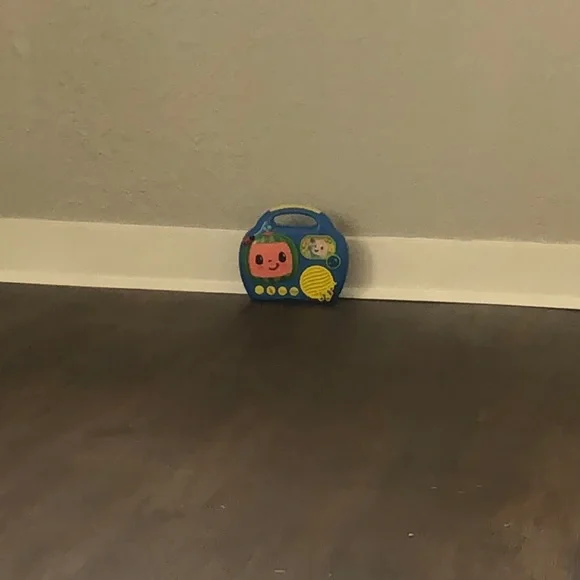 I’m selling a toy it is very FUN AND AFFORDABLE