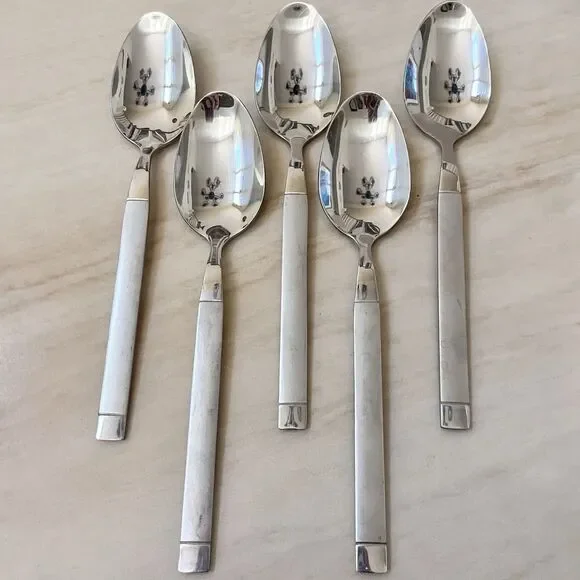 5pc FARBERWARE FRW80 Soup Spoon 8” Stainless Lines At Heel & Tip Glossy/Frosted