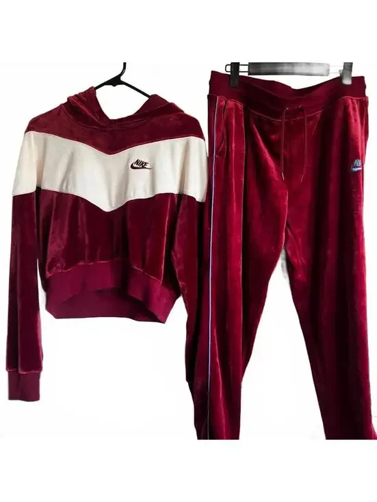 Nike Suede Matching Sweat Set