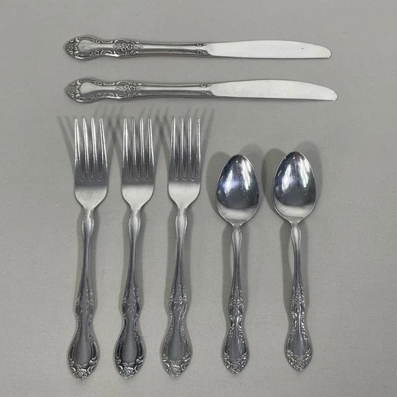 Reed & Barton Rebacraft‎ Candace-Andrea Stainless Steel 7 Piece Flatware Floral