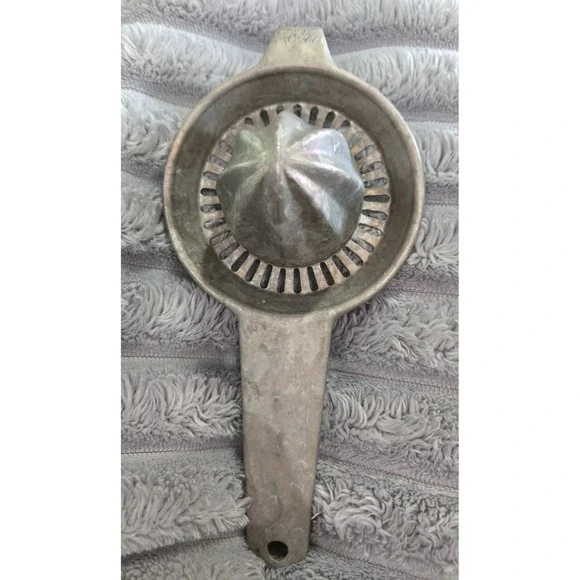 FOLEY Aluminum Handheld Juicer Vintage 1960s RETRO NOSTALGIA