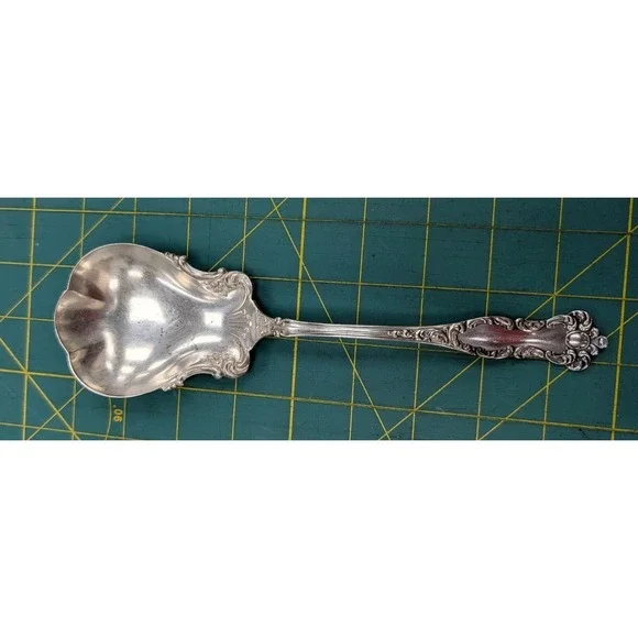 Vintage WM Rogers & Sons AA Silver Plate Serving Spoon 8.5