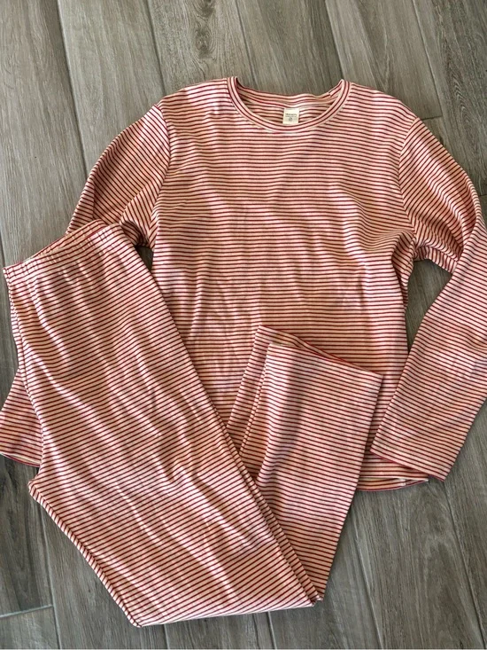 milk stain matching set NWOT