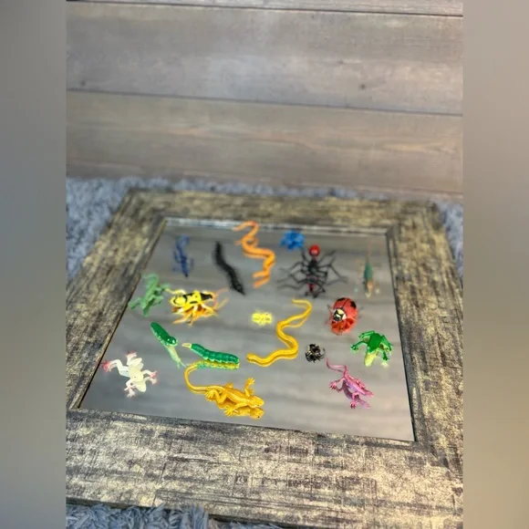 Toy Reptiles & Insects Set of 18 Snakes Bugs Lizards Cake Toppers Party Decor
