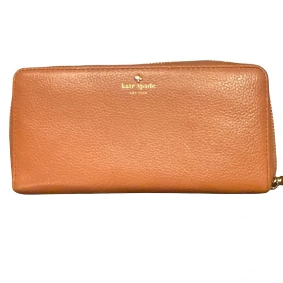 Kate Spade New York Leila Large Continental Wallet.