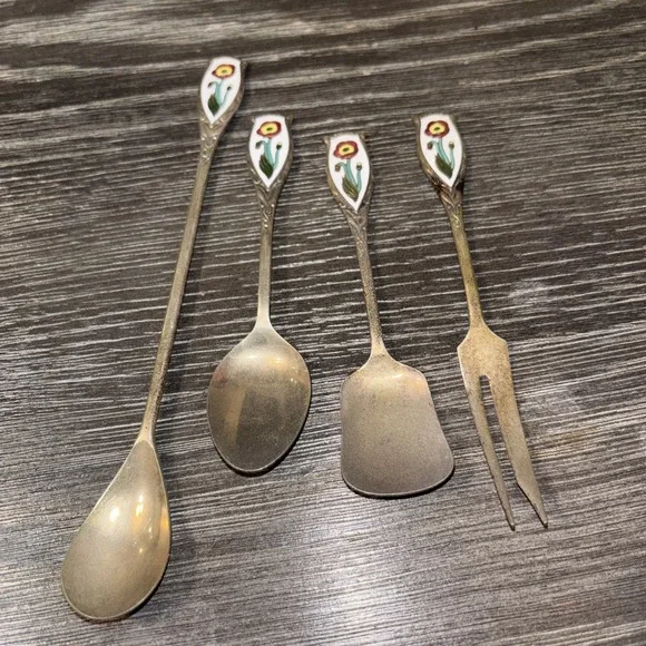EPNS Poppy set of 4 Silver plated Purple Flower