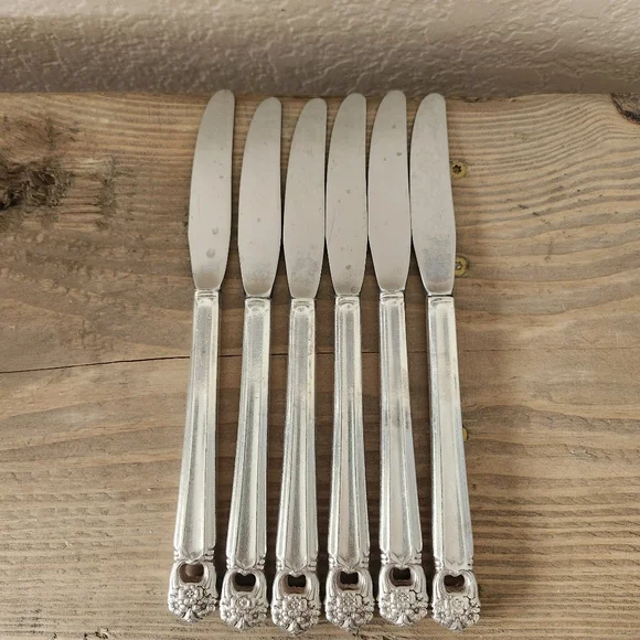 Vintage Rogers Elegant Silver Plated Stainless Butter Knives Set of 6
