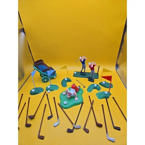 Vintage 60-70's Wilton Plastic Blow Golf Game Set Lot Figures Clubs Flags