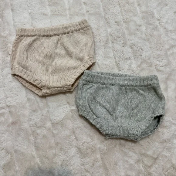 EUC Knitted Bloomers - Cream and blue