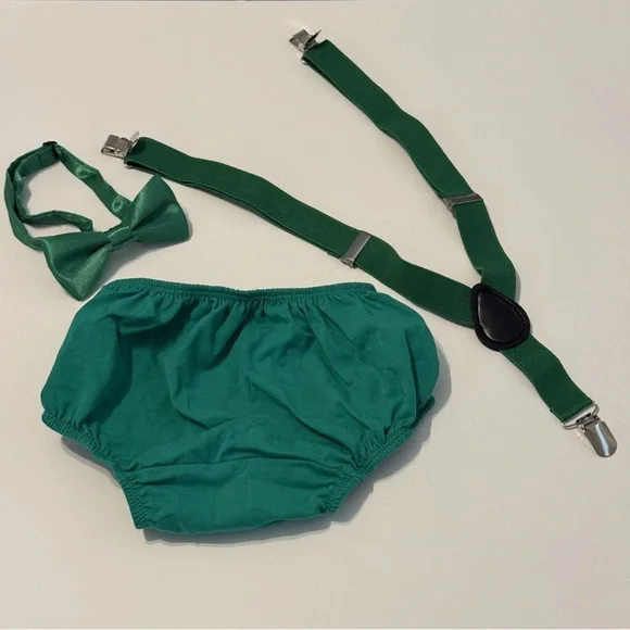 Green infant Bow Tie and Suspender Set‎ with Diaper Cover 0-6 months