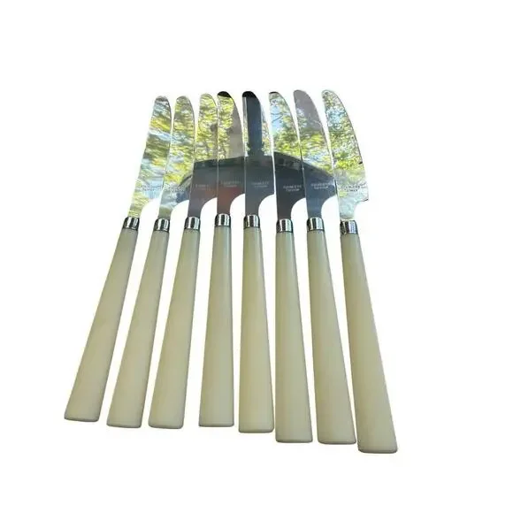 Vintage Cream Colored Plastic Handle Serrated knives 8 Pieces Made Taiwan 1970's