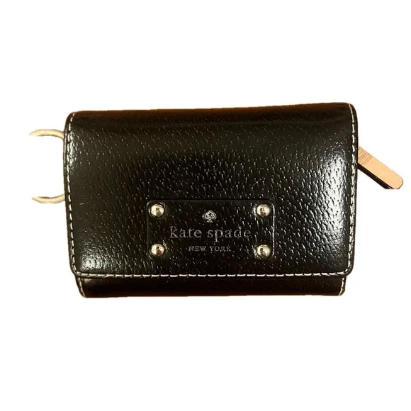 KATE SPADE ♠️ wallet