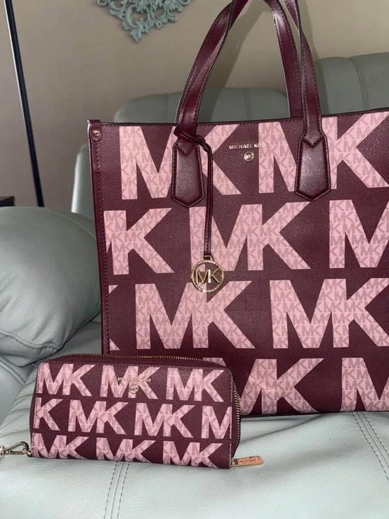 💗 Michael Kors Large Tote & Matching Wallet Set 💗