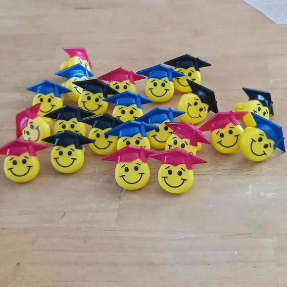 22 graduation cupcake rings