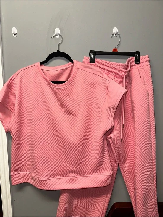Women’s Textured Pink Matching Set