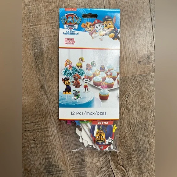NWT Paw Patrol 12 piece cake/cupcake toppers