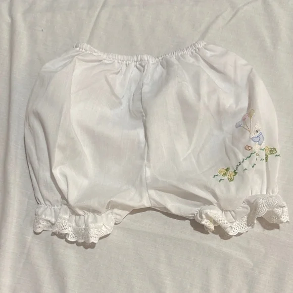 Adorable White Bloomers Cover with Embroidery. Vintage.