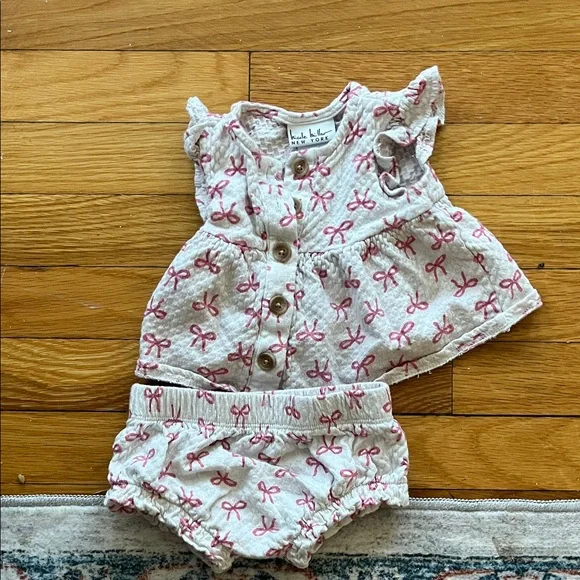 Nicole Miller Pink Bow Diaper Cover Set