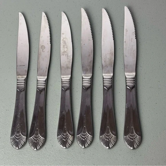 Oneida Lot of 6 Table Dinner Knives Stainless Steel New York