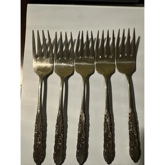 Oneida FIRST ROSE JILLIAN Stainless Flatware Silverware‎ 5 Salad Forks