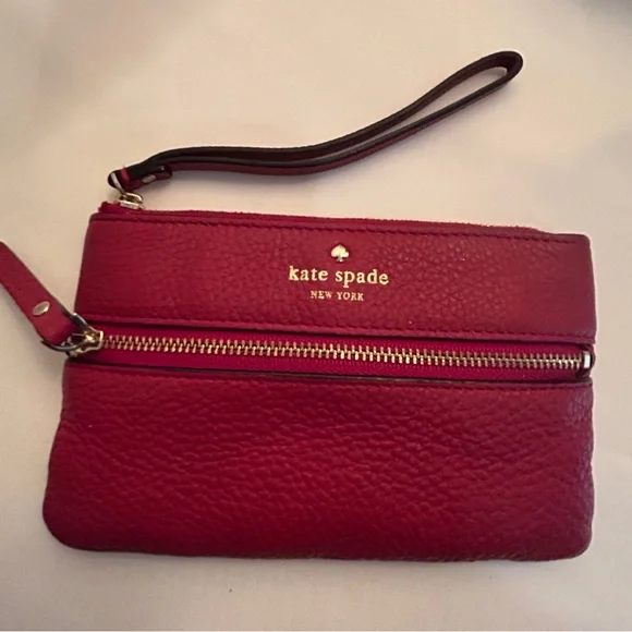 Kate Spade New York Red Pebbled Leather Wristlet Clutch Gold Logo Zip
