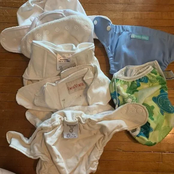7 thirstie Charlie Banana buttoned d’lish XS/S crunchy mom diaper covers